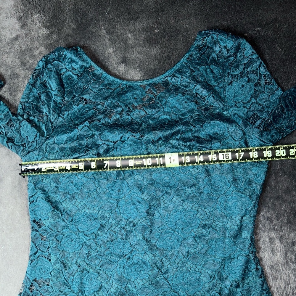 Elegant Teal Lace Dress - Picture 7 of 12